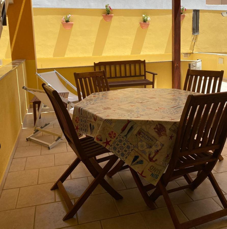 Casa Vacanze Il Giardino Dei Girasoli Marina di Ragusa Exterior photo